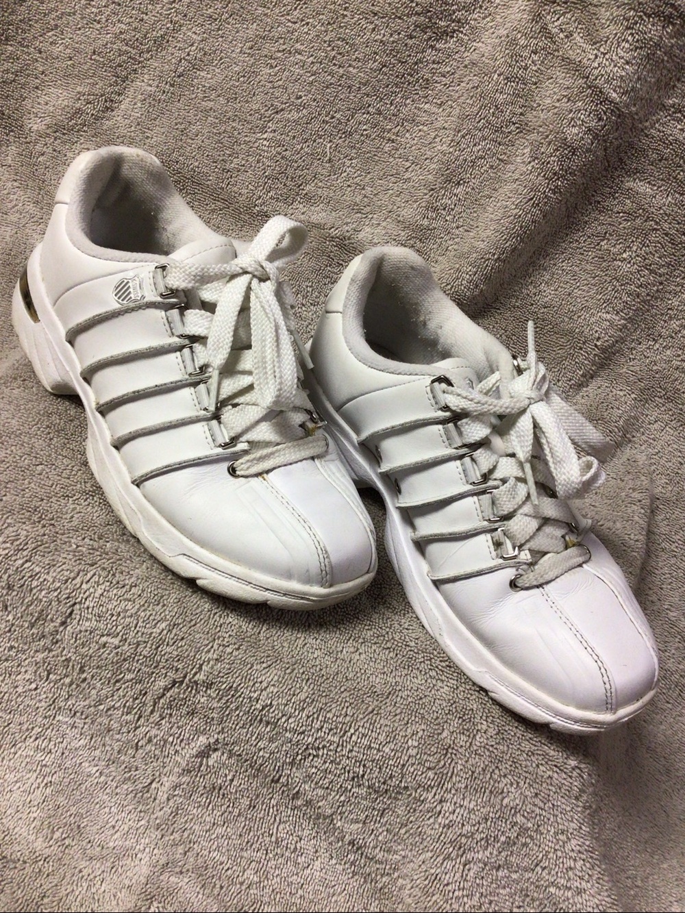 Vintage K-Swiss women’s sneakers, size 7, white and silver